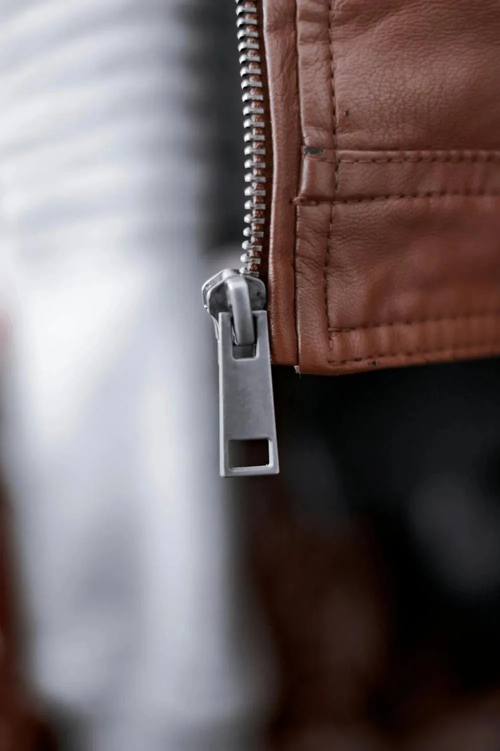 Zipper Care 101: Prevention Tips and When to Seek Repair